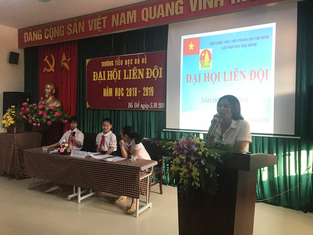 cô Lê Thị Hồng Hạnh- gv TPT phát biểu đại hội 